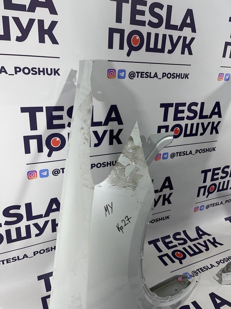 Крило переднє праве Tesla Model Y, 1493452-CO-A