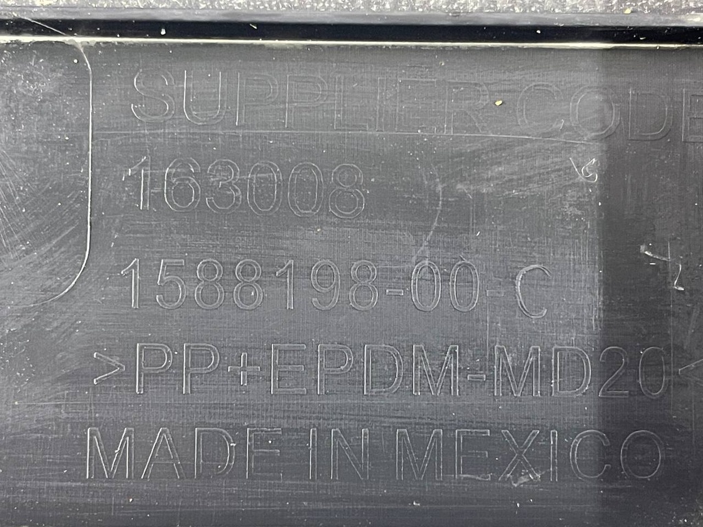 Захист переднього бампера б/у Tesla Model X 21+, 1588198-00-C