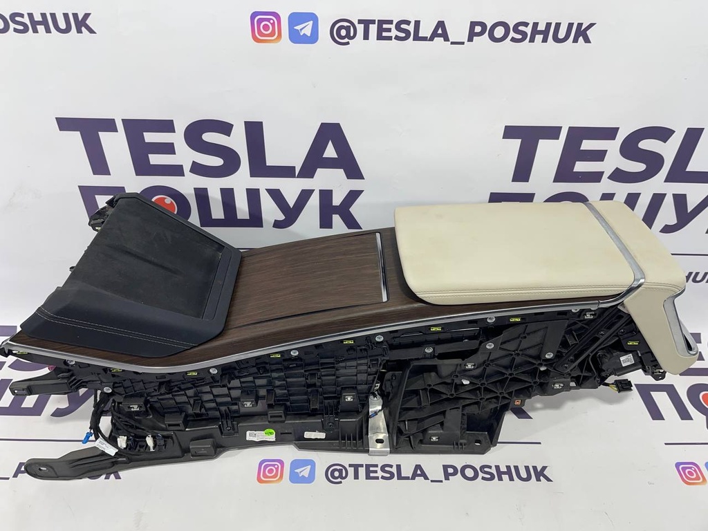 Консоль салона центральна Tesla Model S/X 21+, 1564400-53-D