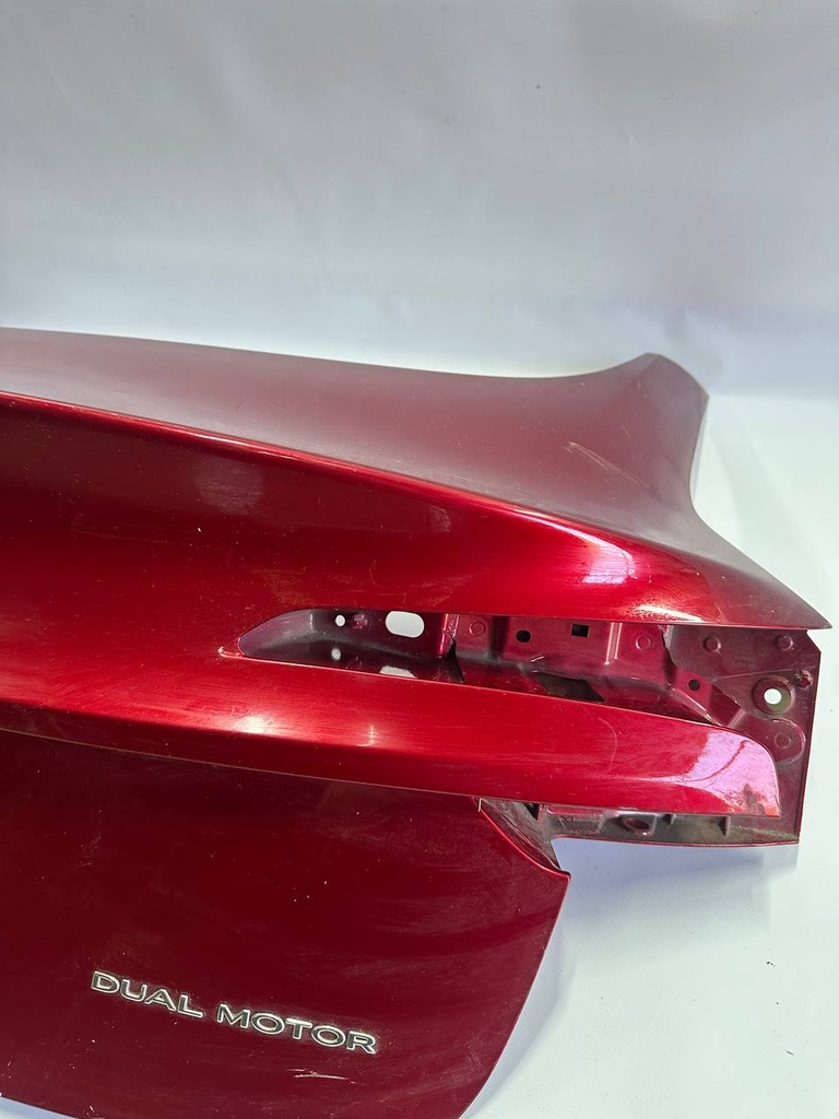 Кришка багажника Red (ляда) Tesla Model 3 24+, 1714928-EС-B
