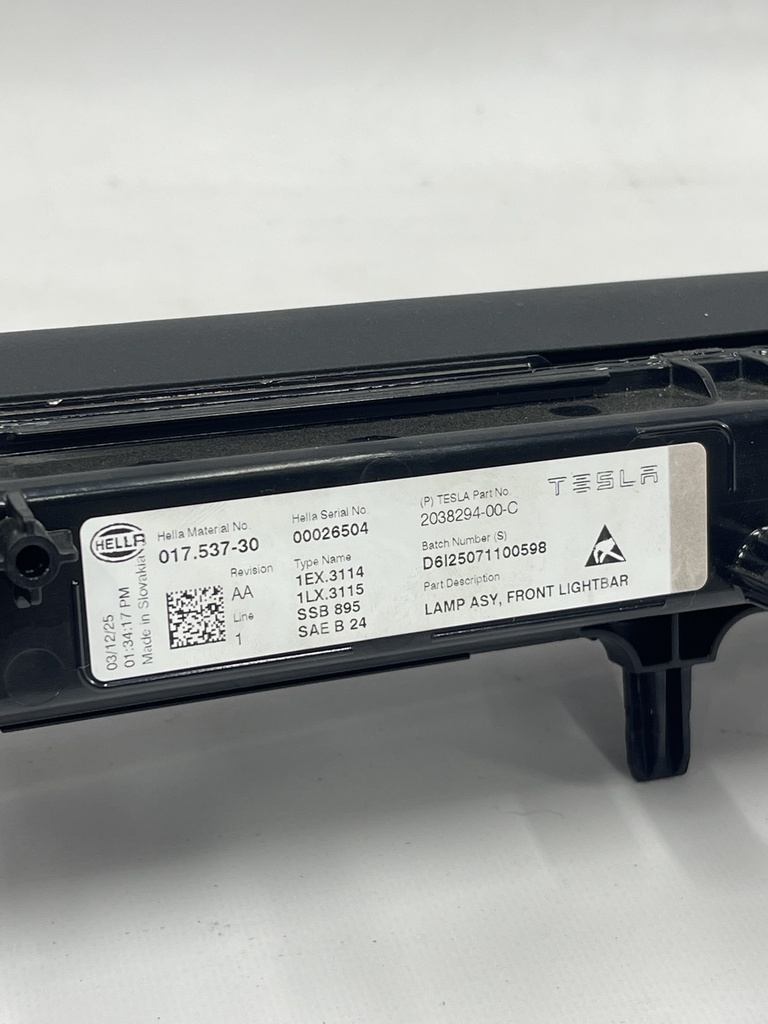 Фара центральна передня Tesla Model Y 25+, 2038294-00-C