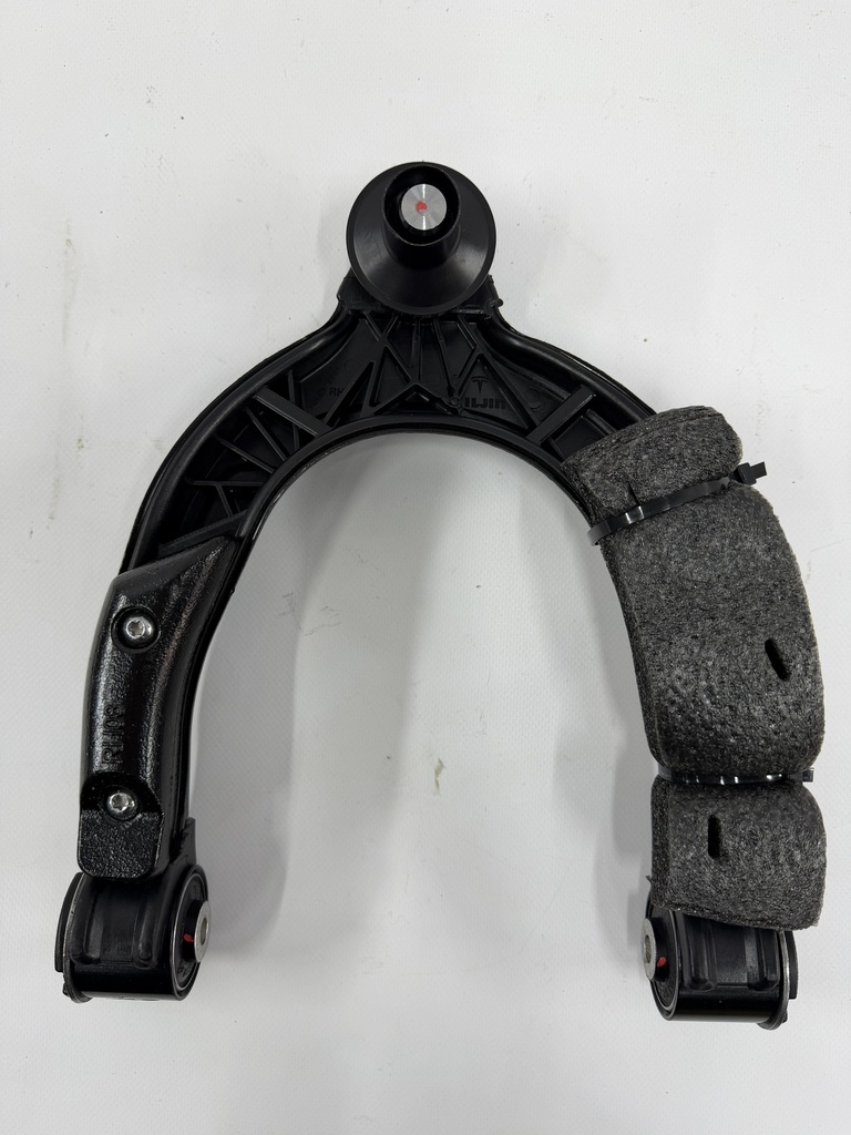 Важіль верхній передній правий (підкова) Tesla Model 3, 1044326-00-J