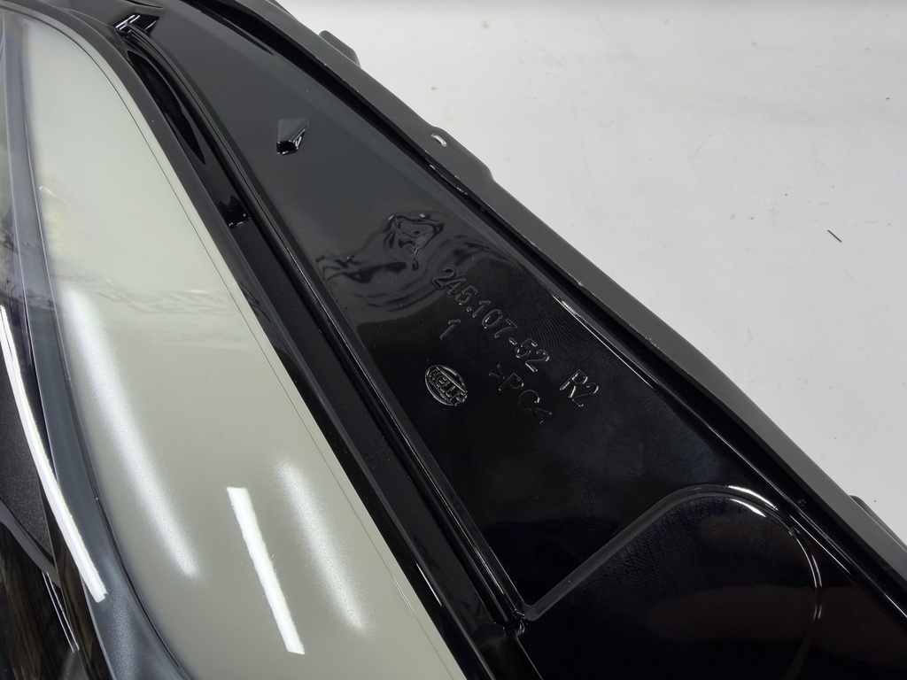 Фара права (матрична) Tesla Model 3/Y, 1514953-00-C