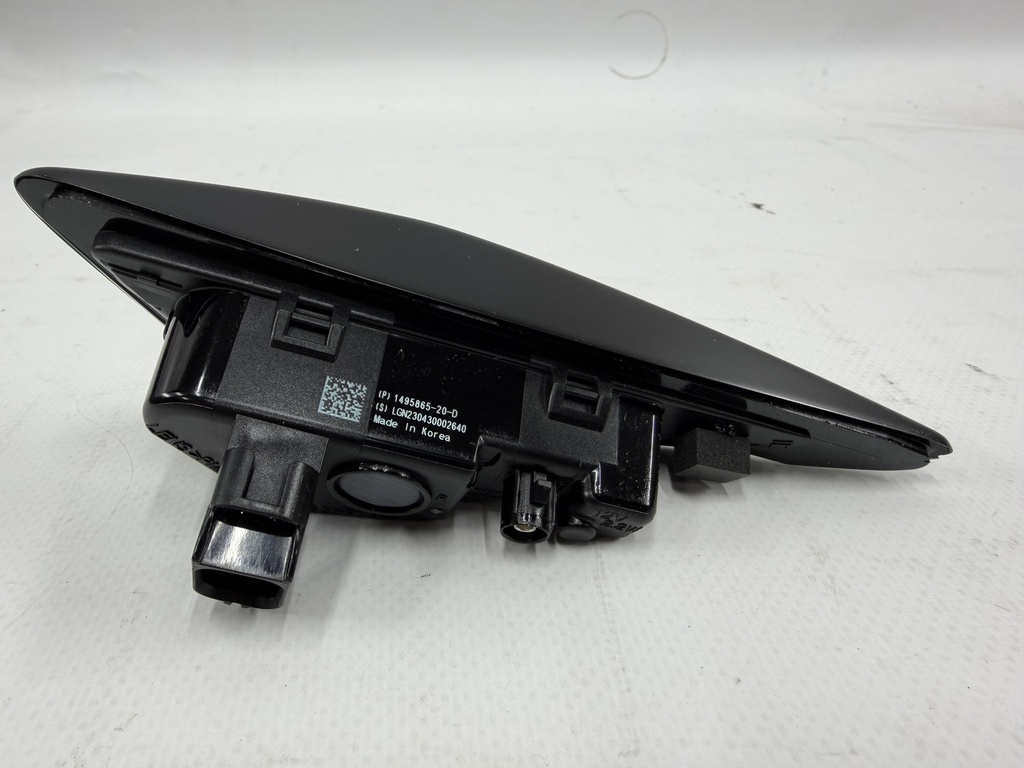 Повторювач повороту правий (камера) Tesla model 3/Y, 1495865-20-D