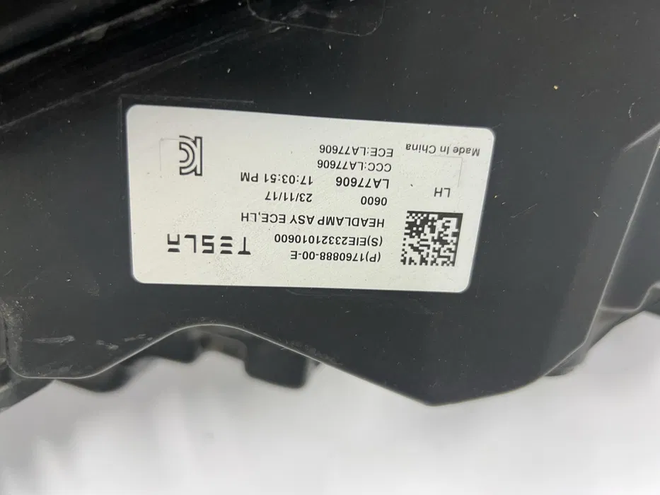 Фара головна ліва EU Highland Tesla Model 3 24+, 1760888-00-E