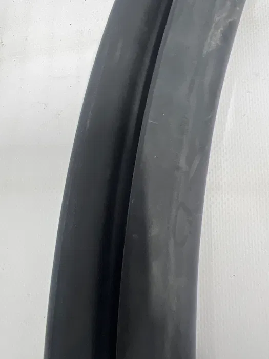 Ущільнювач кришки багажника Tesla Model S 21+, 1613450-00-A