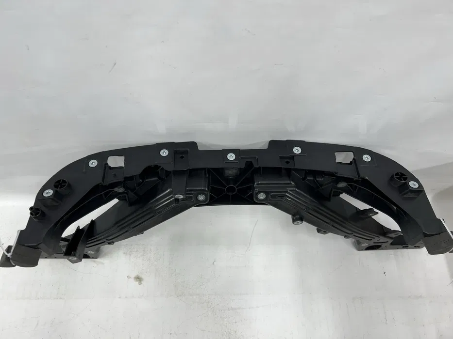 Панель передня (телевізор) Tesla Model 3 Highland 24+, 1711743-00-F