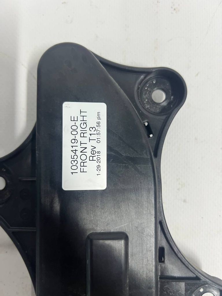 Ручка дверей права передня Tesla Model X , 1035419-99-D
