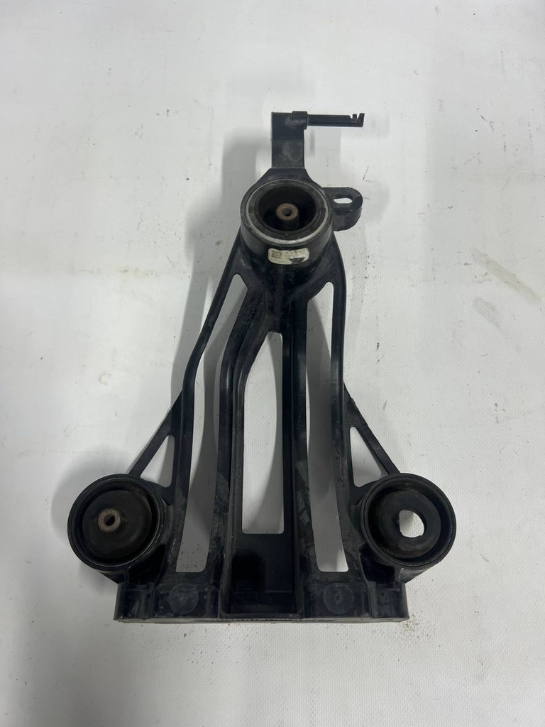 Кронштейн компресора кондиціонера Tesla Model X 21+, 1621406-00-C