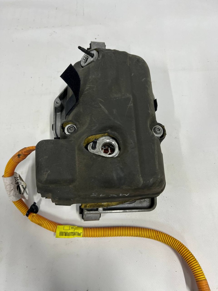 Компресор кондиціонера Tesla Model X, 1042442-00-D