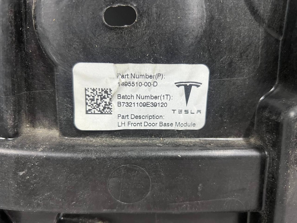 Склопідіймач передній лівий з моторчиком Tesla Model Y, 1495510-00-D