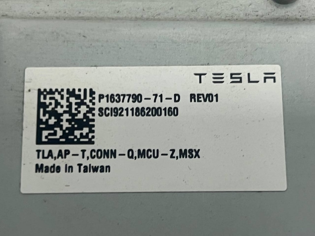 Блок автопілоту комп'ютер (MCU) Tesla Model S 21+, 1637790-71-D
