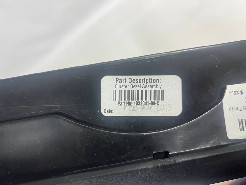 Рама панелі приладів Tesla Model X, 1033041-00-C