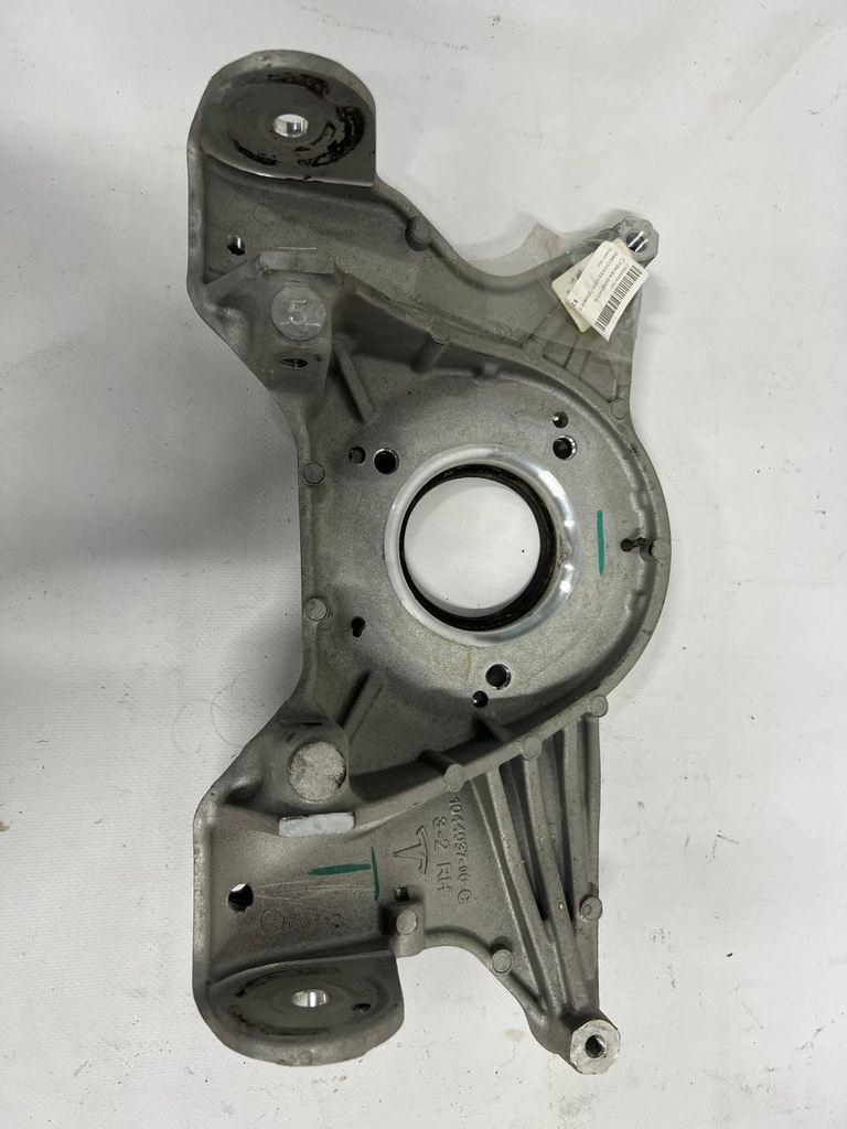 Стакан опорного амортизатора правого (пружинного) Tesla Model 3, 1044037-00-C