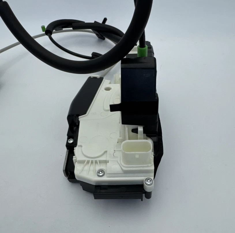 Замок двері передньої лівої Tesla Model X , 1112063-00-C 