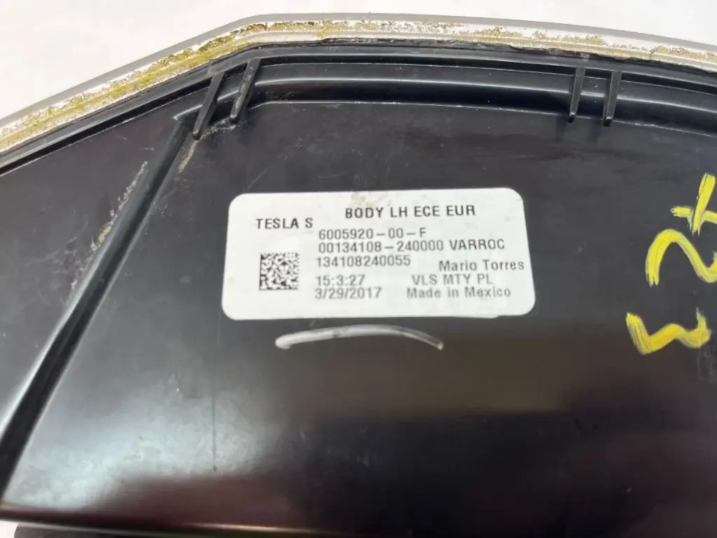Ліхтар задній лівий в крило Tesla Model S, 6005920-00-G