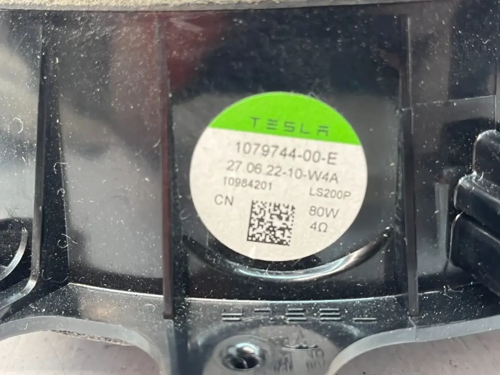 Динамік дверей передніх Tesla 3/Y, 1079744-00-E