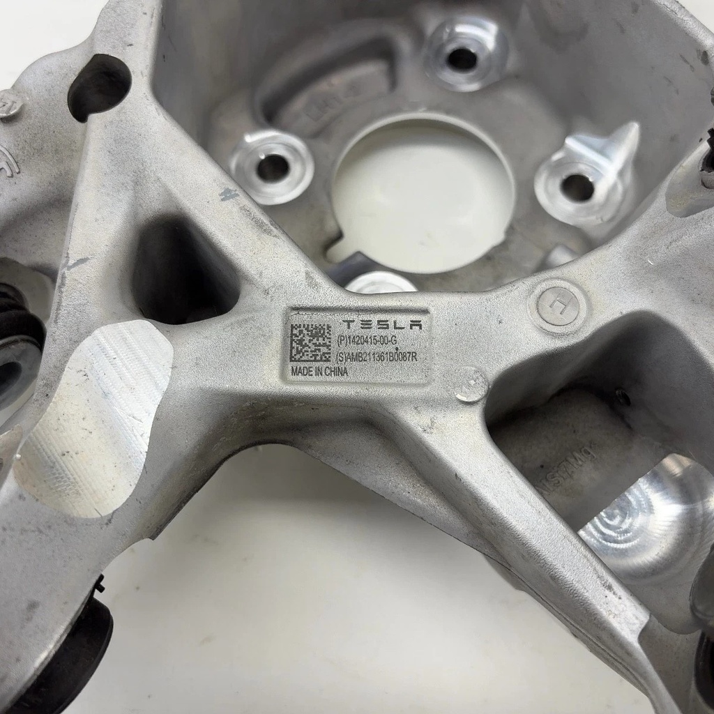 Кулак поворотний задній лівий (Цапфа)Tesla Model S 21+, 1420415-00-G