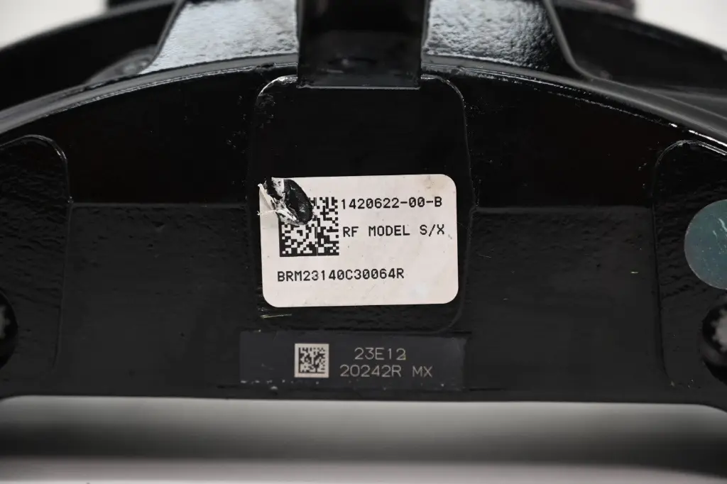 Супорт гальмівний передній правий Tesla Model S/X 21+, 1420622-00-B