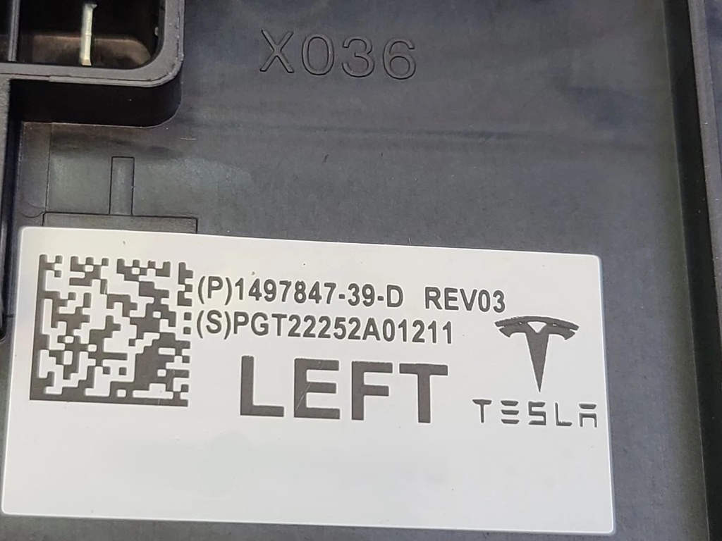 Боді контролер кузова лівий Tesla Model Y, 1497847-39-D
