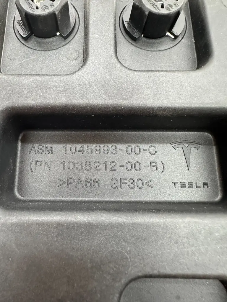 Кронштейн радара автопілота Tesla Model S, 1045993-00-C