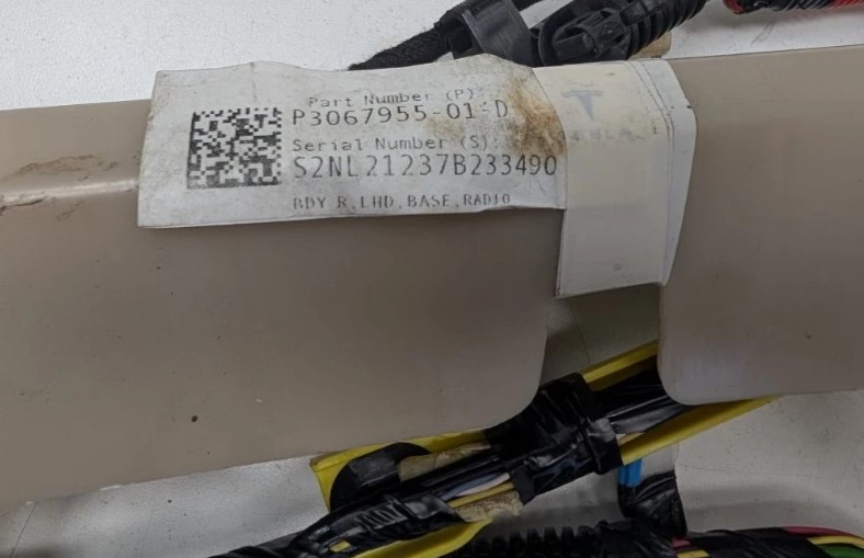 Електропроводка салону права Tesla Model 3 21+, 3067955-01-D