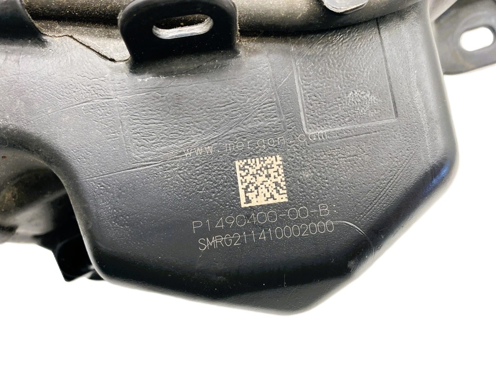 Бачок склоомивача Tesla Model Y,  1490400-00-B