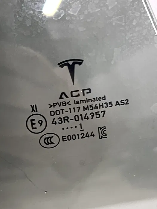 Скло дверей заднє ліве подвійне Tesla Model S 21+, 43R-014957