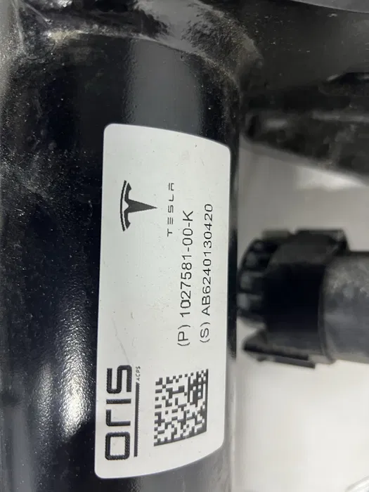 Фаркоп в зборі (Балка) Tesla Model X , 1027581-00-K