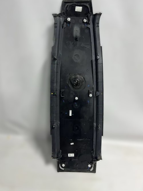 Панель даху зовнішня задня центральна Tesla Model X, 1125009-00-B 