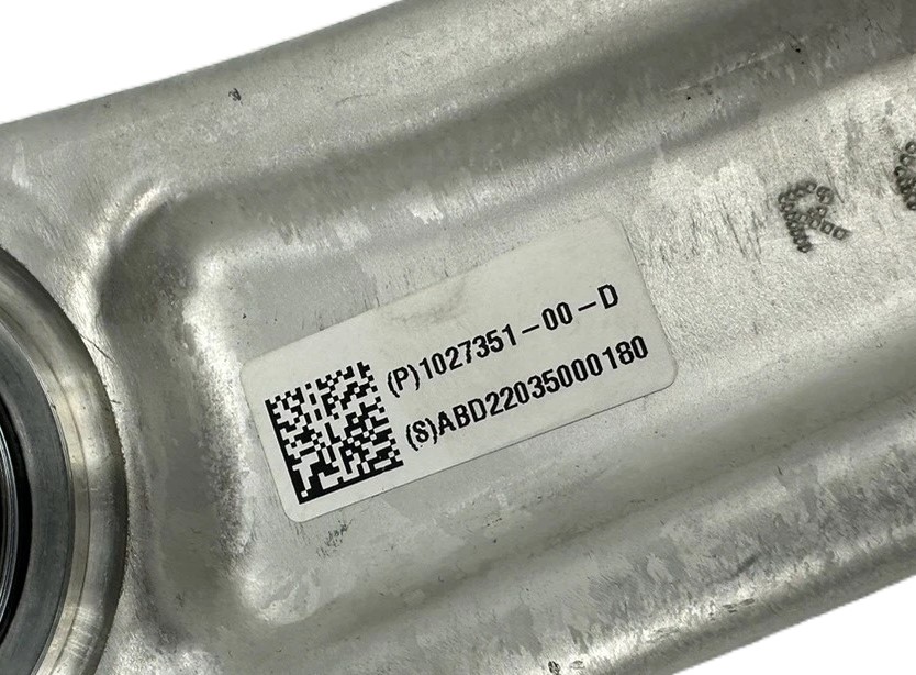 Важіль нижній передньої підвіски лівий б/у Tesla Model S/X 21+, 1027351-00-D