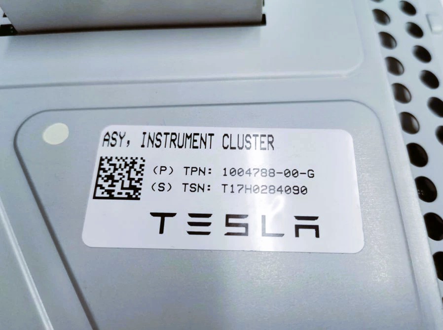 Щиток приладів допоміжний монітор Tesla Model S/X, 1004788-00-G
