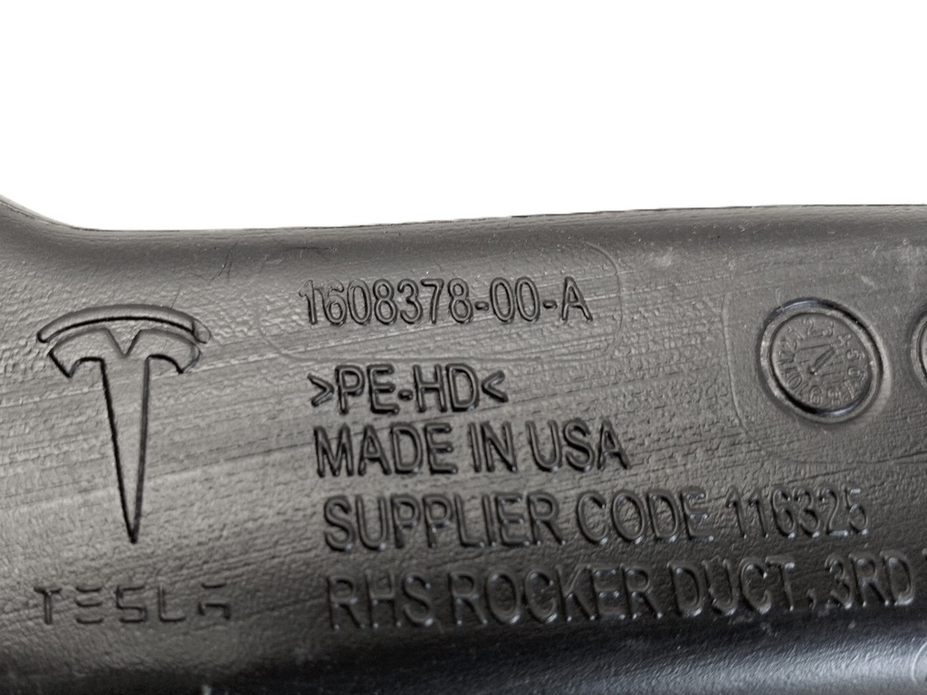 Повітропровід 2-го ряду сидіннь лівий Tesla Model X 21+, 1608378-00-A