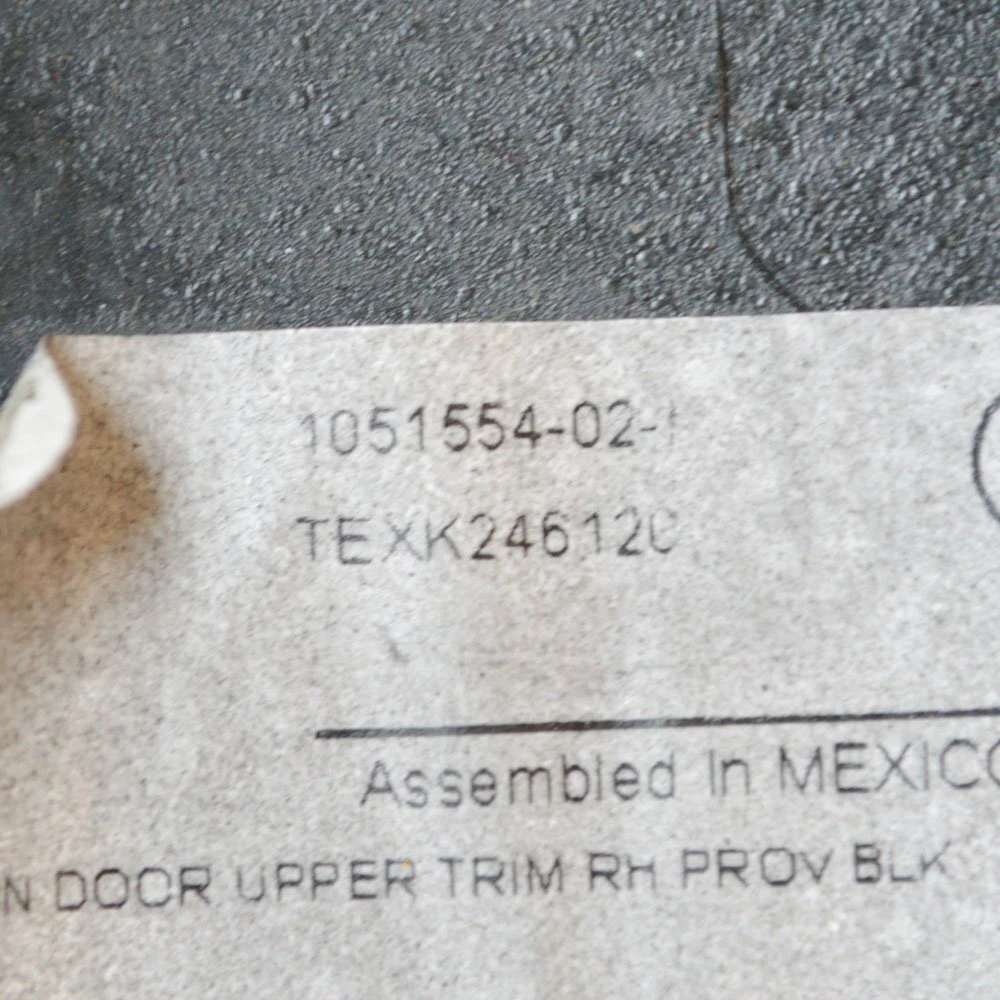 Панель облицювальна задніх дверей права (Black Fabric) Tesla Model X, 1051554-02-I
