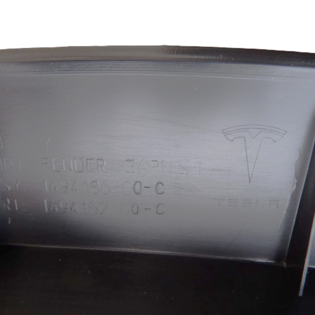 Накладка арки переднього права Tesla Model Y, 1494186-00-C