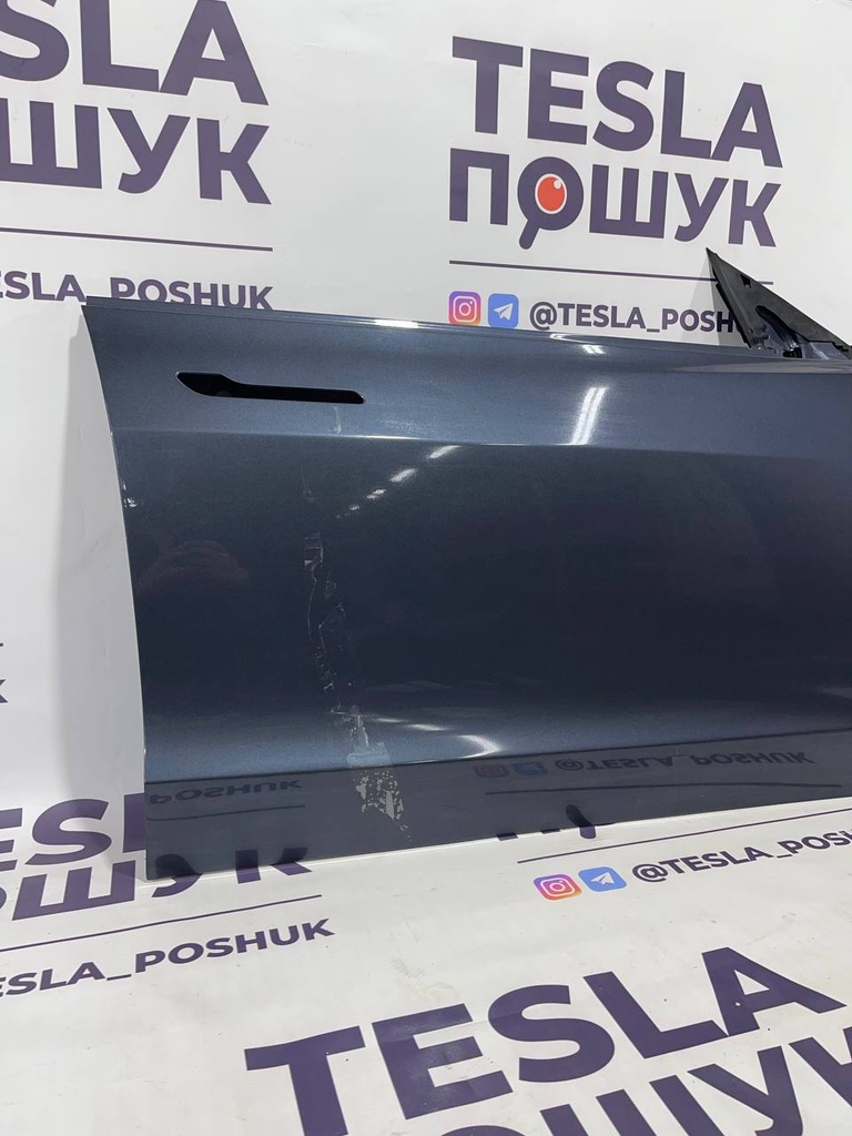 Двері передні праві Gray ( голі ) Tesla Model 3, 1081420-E0-C