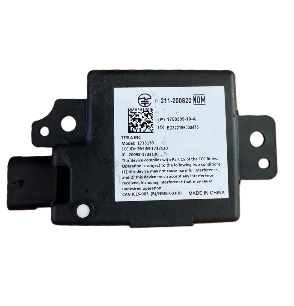 Блок комфорту заднього бамперу Tesla Model S/X 21+, 1758309-10-A