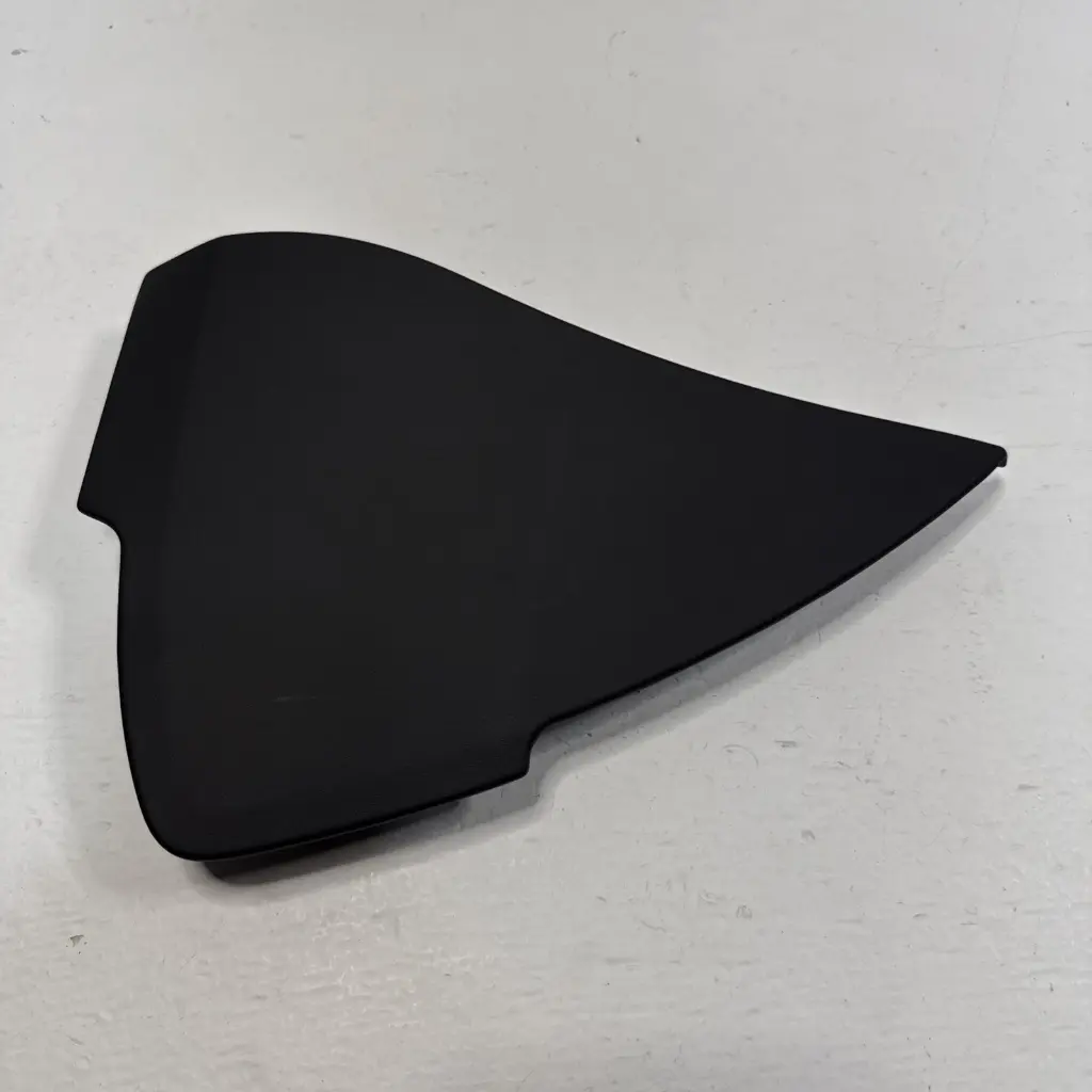 Накладка торпеди бокова права Tesla Model X 21+, 1622068-00-C 