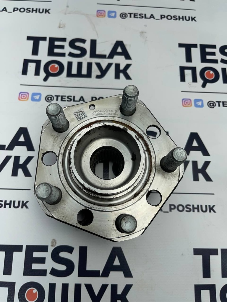 Ступиця с підшипником задня права/ліва привідна AWD Tesla Model 3/Y, 1044123-00-B
