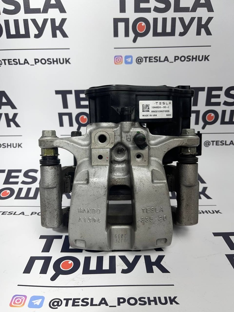 Супорт гальмівний задній правий Tesla Model 3, 1044624-00-A