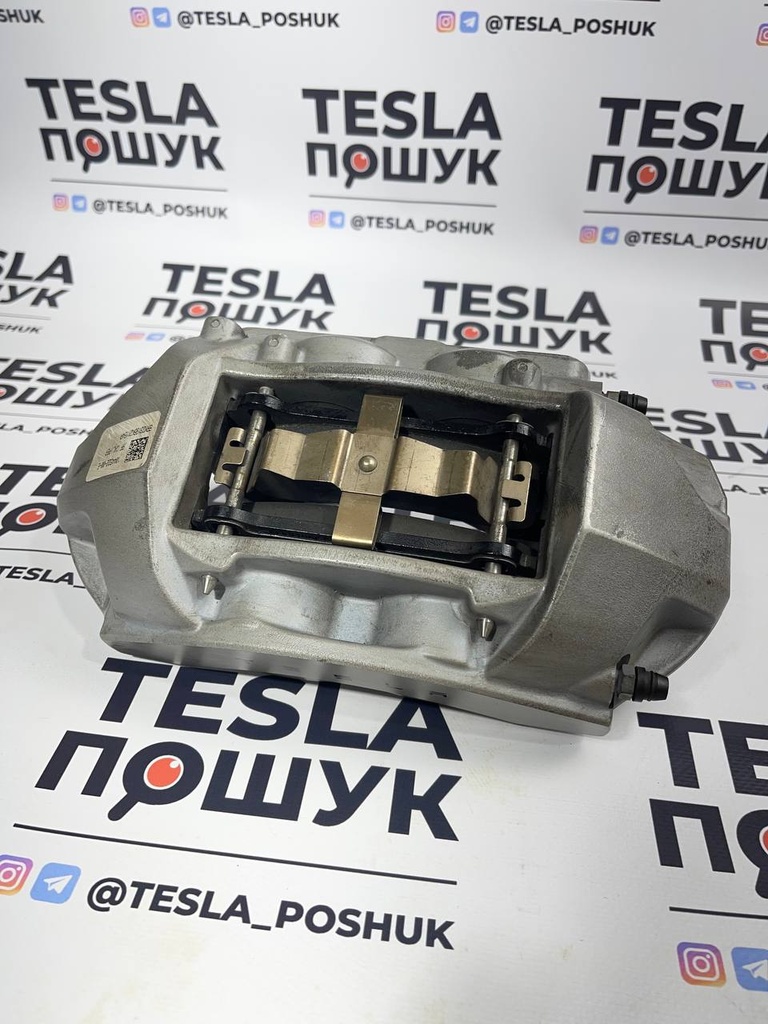 Супорт гальмівний передній правий Tesla Model 3, 1044622-00-E