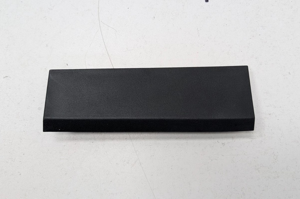 Накладка стійки передньої права середня Tesla Model 3, 1086306-00-G (копія)
