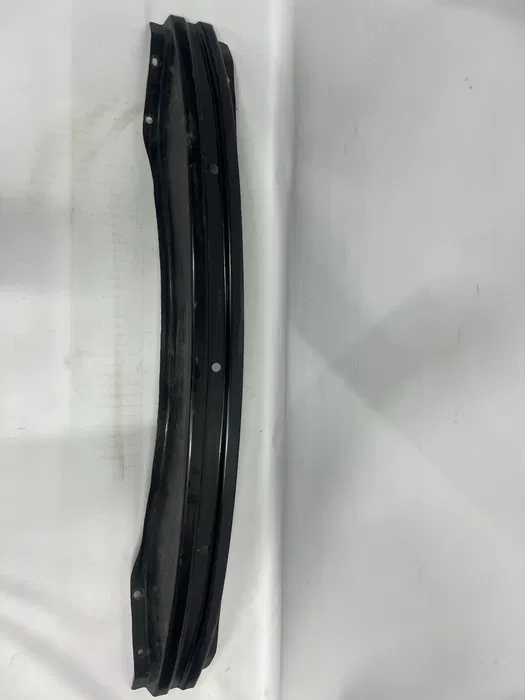 Підсилювач заднього бампера Tesla Model S, 1041685-00-A