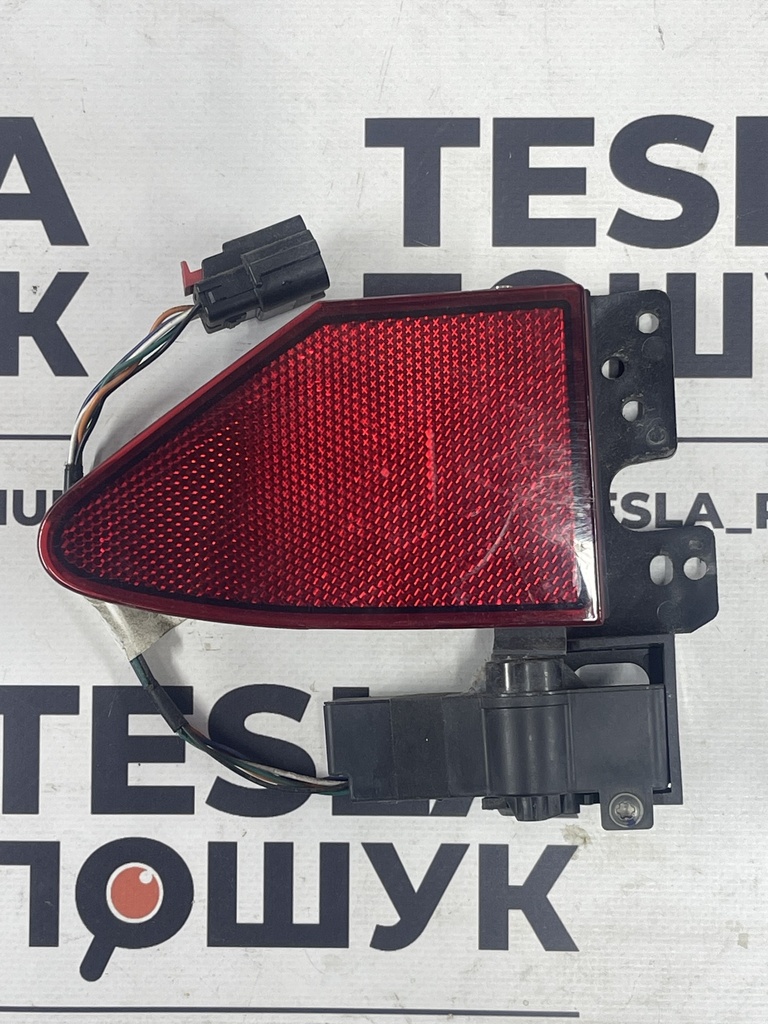 Лючок зарядного порту USA Tesla Model S/X, 1042766-96-H