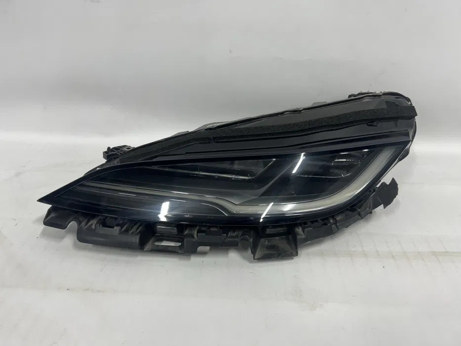 Фара головна ліва EU Highland Tesla Model 3 24+, 1760888-00-E