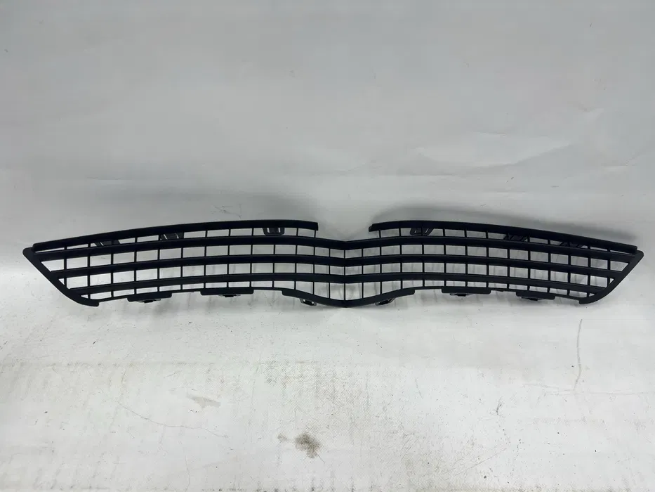 Решітка радіатора переднього бампера Tesla Model X, 1050143-00-E