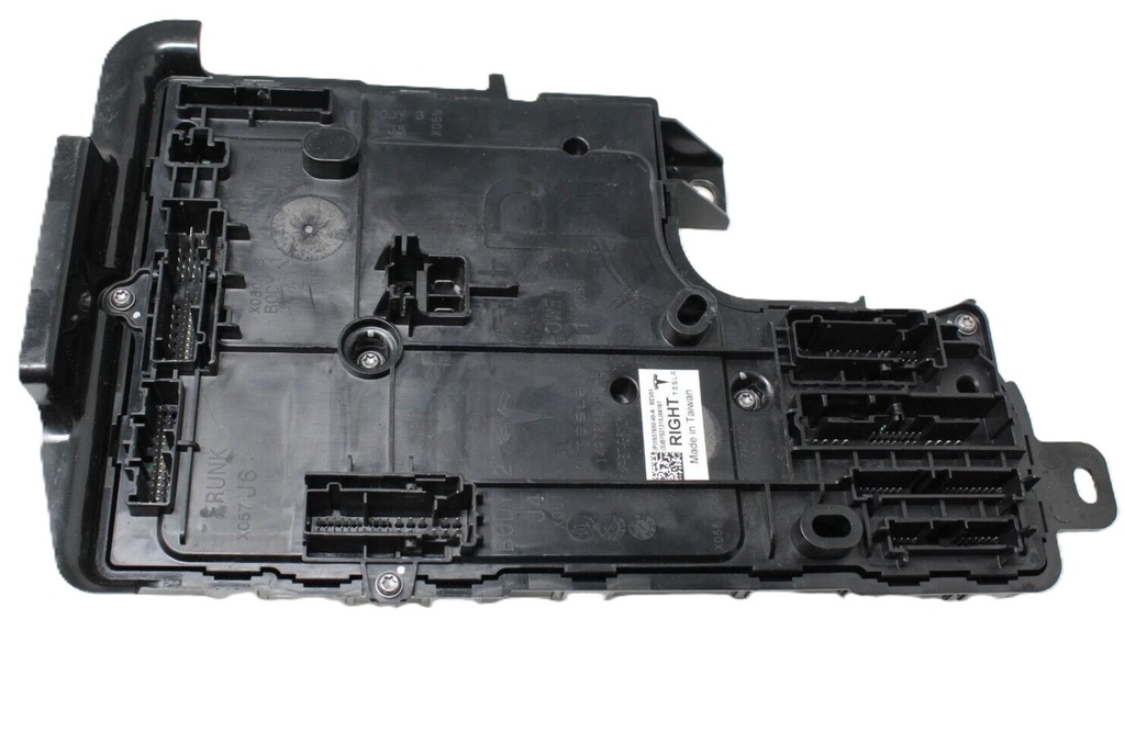 Боді контролер кузова правий Tesla Model Y, 1657650-40-A
