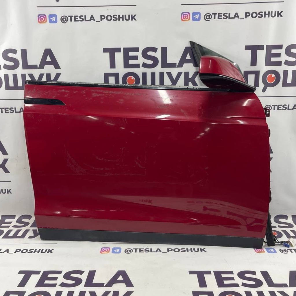 Двері передні праві Red Tesla Model X21+, 1566183-00-A