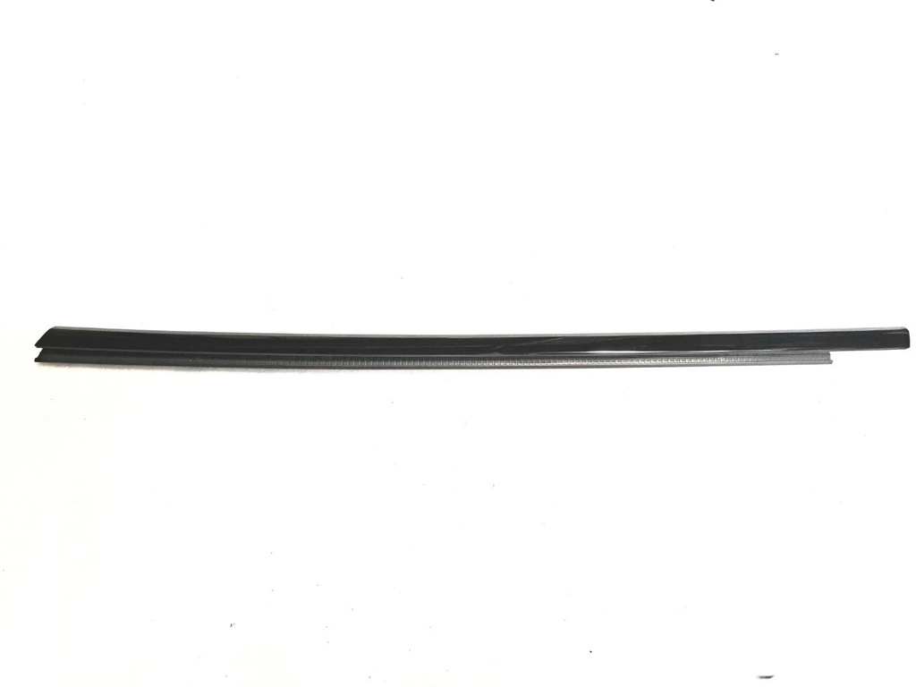 Молдинг дверей передній лівий Tesla Model S, 1600171-00-A
