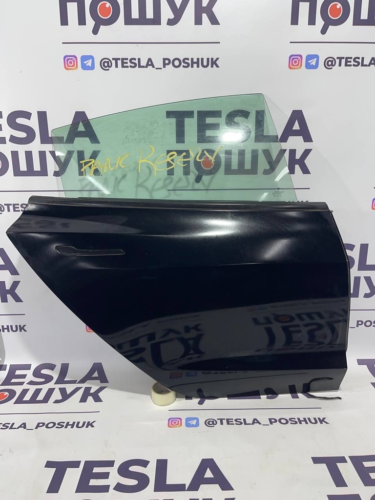 Двері задні праві black ( комплектні ) Tesla Model 3, 1081440-E0-C